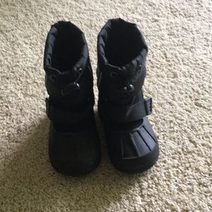 Size 5 baby snow boots